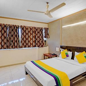 Itsy Hotels Aakash,100 Mts From Sardar Patel Stadium
